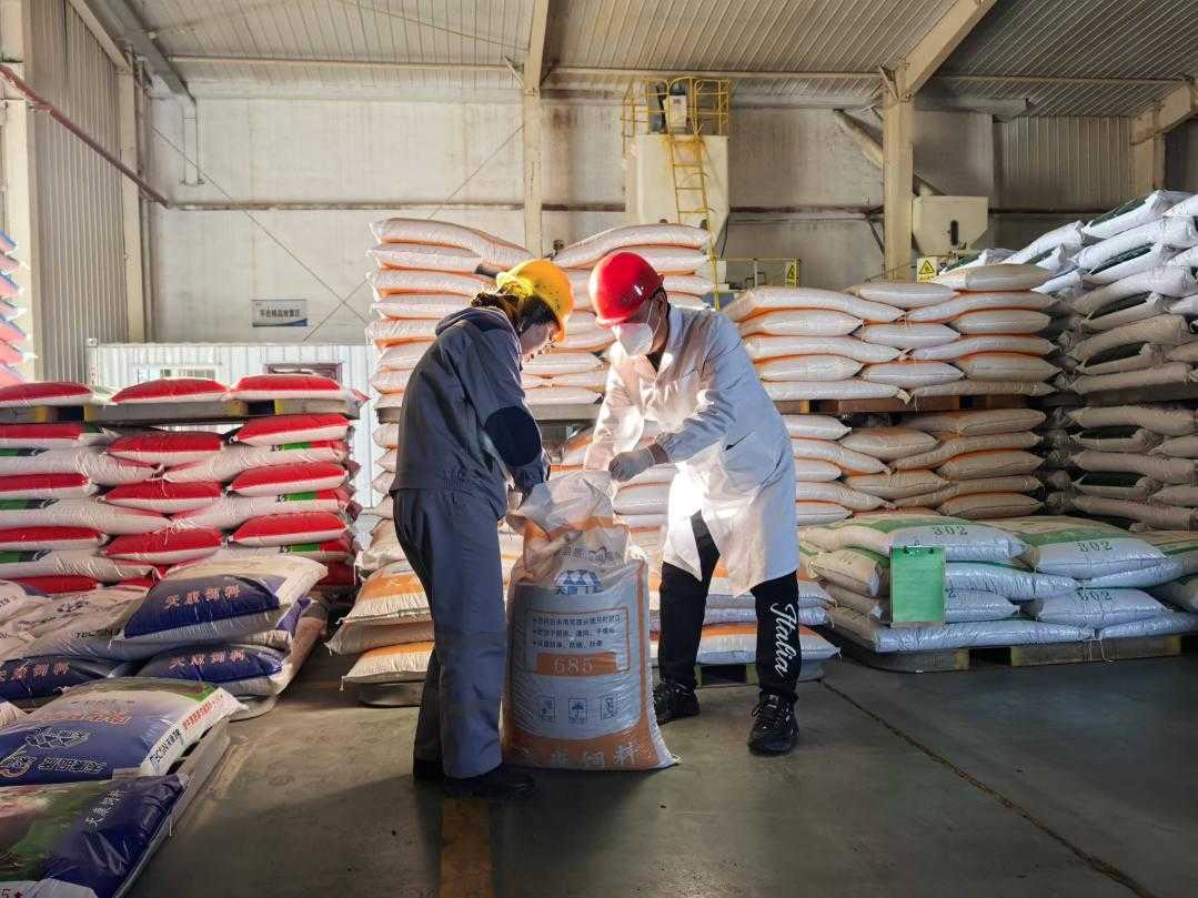 呼和浩特市农畜产品质量安全中心持续发力 筑牢饲料添加剂质量安全防线，保障养殖源头无忧